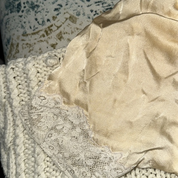 Vintage Elegant Cream open front maxi Dress with Lace Details size small - Picture 6 of 12